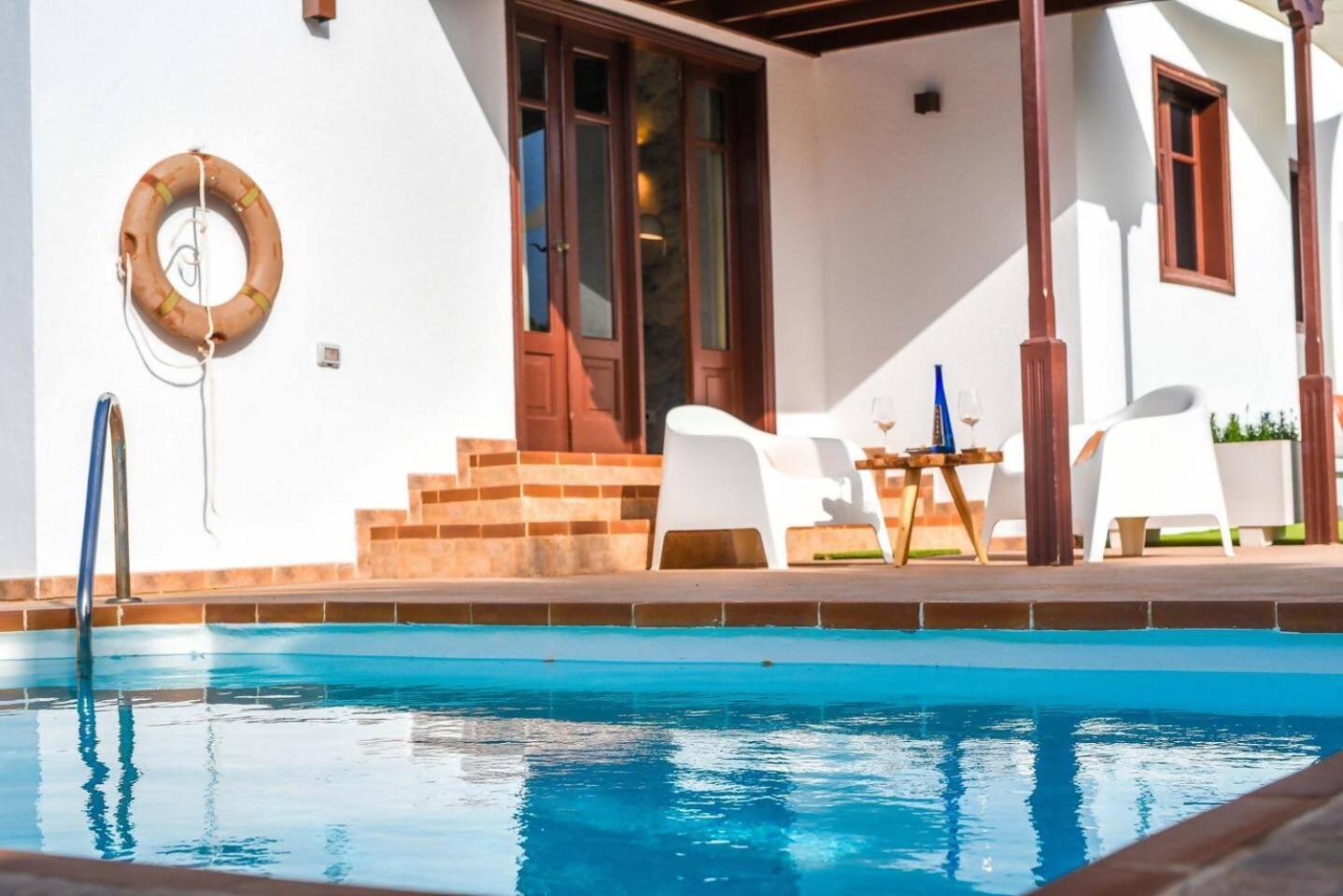 Agradable Y Familiar Con Piscina Casa Inima Villa Playa Blanca  Exterior photo